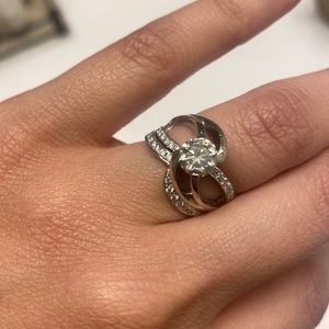 Engagement ring with wedding band